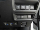 両側電動のスライドドアで楽々スムース!運転席からも開閉の操作もできます♪キーのスイッチひとつで自動開閉できる便利な機能もついてます♪