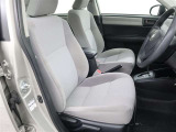 運転席のハンドル・シートは高さ調整が可能です