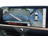 「パノラミックビューモニター」でクルマを真上から見るように周囲を確認でき、駐車の際に大活躍☆
