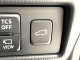 【パワーバックドア】スマートキーや運転席のボタンを押すだけでリアゲートが自動で開閉します!荷物を持っている時や、高い位置にあるバックドアを閉める際に便利な機能です♪