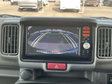 狭い駐車場等での運転を支援するバックビューモニター付☆