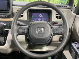 【ステアリングスイッチ】運転中、前方から目線をそらすことなく、オーディオ等の操作が可能な便利機能!安心&快適なドライブを演出してくれます♪