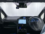 落ち着いたカラーの内装で、ゆったりと運転したい方に。