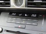 オートエアコンで車内はいつでも快適です♪