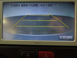 バックガイドモニターで、後方を確認しながら安心して駐車することができます。運転初心者も熟練者も必須の機能ですよ!