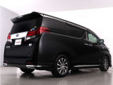 当店では、厳選された車両のみ展示しております。アルファード・ヴェルファイアに特化した専門店ならではの豊富な在庫の中から、お気に入りの一台をお探しください!