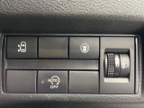 【パワースライドドア】スマートキーや運転席のスイッチでスライドドアの開閉が可能♪電動だから力を入れてドアを開ける必要が無く、小さいお子様でも、重い荷物を持っている時もラクに開け閉めできます♪