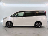 ロングラン保証付き。トヨタのお店で中古車をお買い上げいただいたお客様に安心で快適なカーライフをお約束する。1年間の保証です。