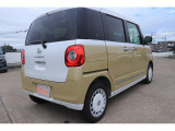 約10台の中古車を展示しております。4名のスタッフが元気良くお出迎えいたします。お気軽にご来店ください♪