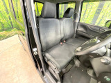 運転席シート廻りは使用感も少なく、良好な状態となっています。丁寧に使われていたことがよくわかりますね。