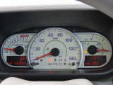 見やすいメーターパネルで運転をサポート!