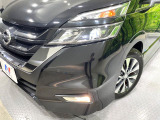 【LEDヘッドライト】悪天候や夜間走行時も良好な視界を確保し安心して運転できる高輝度LEDヘッドライトを装備!点灯速度が早く、消費電力も抑えられています。