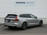 ◆バック/万が一を考え、安全性を重視する方に選ばれているVOLVO車。ドアを開閉するとその重み・厚みに驚くはず