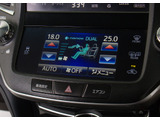使いやすさや安全性を追求したステアリング周り!高級車ゆえにスイッチ類が多いのも特徴ですね!考え尽くされた配置ですぐに使いこなす事が出来ますのでご安心下さい!是非、体感してみて下さい!!