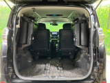 【パワーバックドア】スマートキーや運転席のボタンを押すだけでリアゲートが自動で開閉します!荷物を持っている時や、高い位置にあるバックドアを閉める際に便利な機能です♪