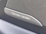 ●harman/kardonサウンドシステム:オーディオ専門メーカーが手掛けるプレミアムスピーカーを装備。多数のスピーカーから、音の粒立ちまで分かる高品質な音楽をお楽しみいただけます。