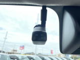 話題のドライブレコーダー付!もしもの時やあおり運転の証拠映像は自分の身を守る為にも必要ですね!