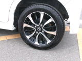 【自動車保険ご用意しております】「初めてのマイカーで保険についてよく分からない&hellip;」「乗り換えを機に保険会社変えたい・・・」中古車の保険についてのご相談も承ります!