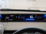 純正スタンダードインターナビ(VXM-214VFi)&バックカメラが装備されているので、普段の使い勝手もロングドライブも快適です。