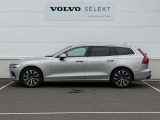 ◆サイド/流麗なプロポーションはVOLVO車の真骨頂。「美しいものと共にありたい」というオーナーの願いを満たします