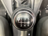 希少なマニュアル車です♪】 昔は普通でしたが、今では少なくなりましたマニュアル車の入荷です。早い者勝ちですよ〜♪