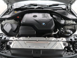 安心のBMW認定中古車は100項目の箇所を徹底的にチェック致します。機械的な箇所や電気系、コンピューターなどをご納車前に点検し、交換基準に達した部品は全て新品に修理返品した後にご納車致します。