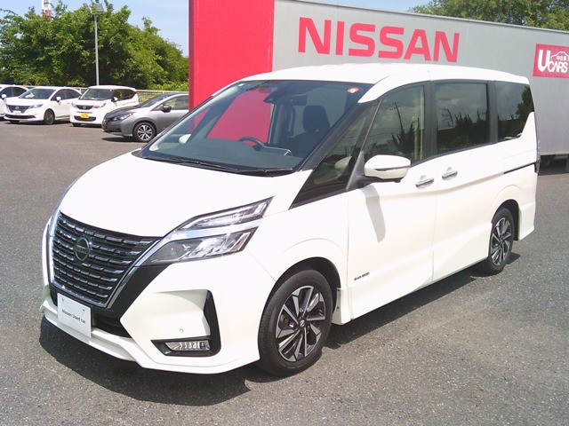 セレナ 2.0 ハイウェイスターV 