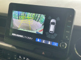 【バックカメラ】駐車時に後方がリアルタイム映像で確認できます。大型商業施設や立体駐車場での駐車時や、夜間のバック時に大活躍!運転スキルに関わらず、今や必須となった装備のひとつです!