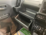 店内では季節で変わるダイハツオリジナルの美味しいスイーツとドリンクでおもてなしいたします。