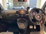 走る楽しさを体現した運転席視点