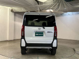 リヤ、後ろから見るとまた車の印象が変わってきますね☆☆