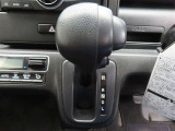 インパネシフトのCVTオートマチック車です。