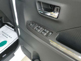 電動格納ミラーでよりコンパクトに!狭い駐車場でも安心です。