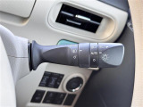 【オートライト(AUTO)】外の明るさをシステムが感知して、自動でヘッドライトが点灯します!ヘッドライトをつけ忘れを防ぐ便利機能です。