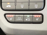 【リアクーラー】広い後部座席には必須の機能!前席と同様な車内環境にしてくれるリアクーラーを装備。夏の暑さもストレスなく快適にお過ごしいただけます♪