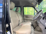 運転席シート廻りは使用感も少なく、良好な状態となっています。丁寧に使われていたことがよくわかりますね。