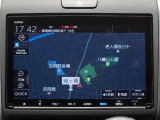 純正9インチプレミアムインターナビ(VXM-227VFNi)&バックカメラが装備されているので、普段の使い勝手もロングドライブも快適です。