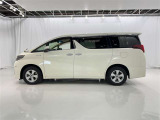 低燃費で環境にもやさしいハイブリッド車です。トヨタ専用診断機器でハイブリッドシステムを綿密に点検してあります!