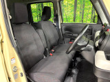 運転席シート廻りは使用感も少なく、良好な状態となっています。丁寧に使われていたことがよくわかりますね。