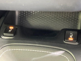 【シートヒーター】寒い日に重宝するシートヒーター!エアコンより早く温まってくれるので寒がりの人も安心ですね♪エアコンの温風は乾燥するから苦手、という方にもをおすすめです。