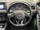 【純正革巻きステアリング】上質な革を使用することで、手にしっかり馴染みとても運転しやすいハンドルです♪