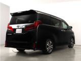 当店では、厳選された車両のみ展示しております。アルファード・ヴェルファイアに特化した専門店ならではの豊富な在庫の中から、お気に入りの一台をお探しください!