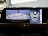 バックガイドモニターで、後方を確認しながら安心して駐車することができます。運転初心者も熟練者も必須の機能ですよ!