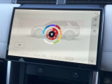 【コンフィギュラブルキャビンライティング】10種類の設定から選択可能です。その時の気分やお好み、運転スタイルに合わせて照明を調整できます。