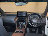 オシャレなインテリアで運転する気分も盛り上がりますよね^^