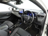 シンプルで使いやすいデザインの運転席です。