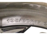 195/60R17    車両装着タイヤサイズです。 タイヤのご相談も石川トヨペットカローラにお任せください