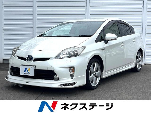 トヨタ プリウス 