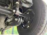 お車を安心してお乗りいただく為には、足回りの定期点検が欠かせません。サービスサポート(有償保証)では無料点検もご提供しており、安心のカーライフをお過ごしいただけるサポート体制が整っています。