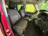 運転席シート廻りは使用感も少なく、良好な状態となっています。丁寧に使われていたことがよくわかりますね。